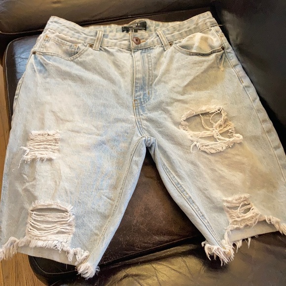 Forever 21 Distressed Light Wash Denim Shorts